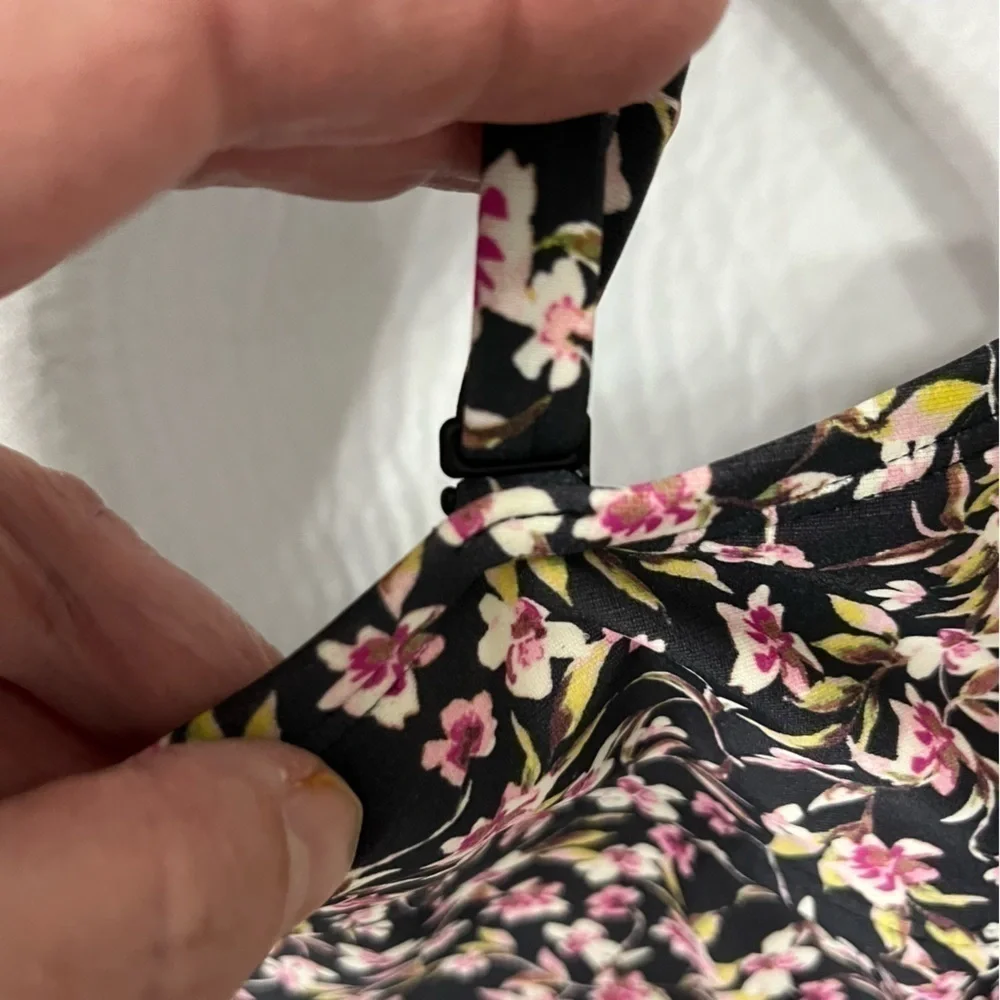 Kona Sol floral ruffle top swimsuit. Convertible removable straps, large.